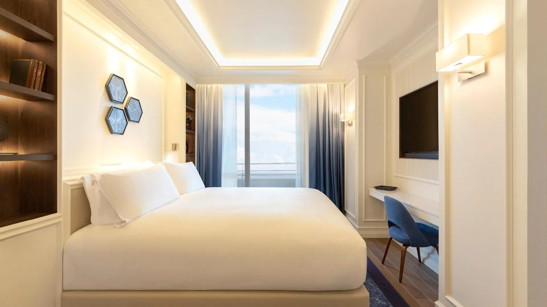 ***** Hotel Sofitel Barcelona Skipper Spain