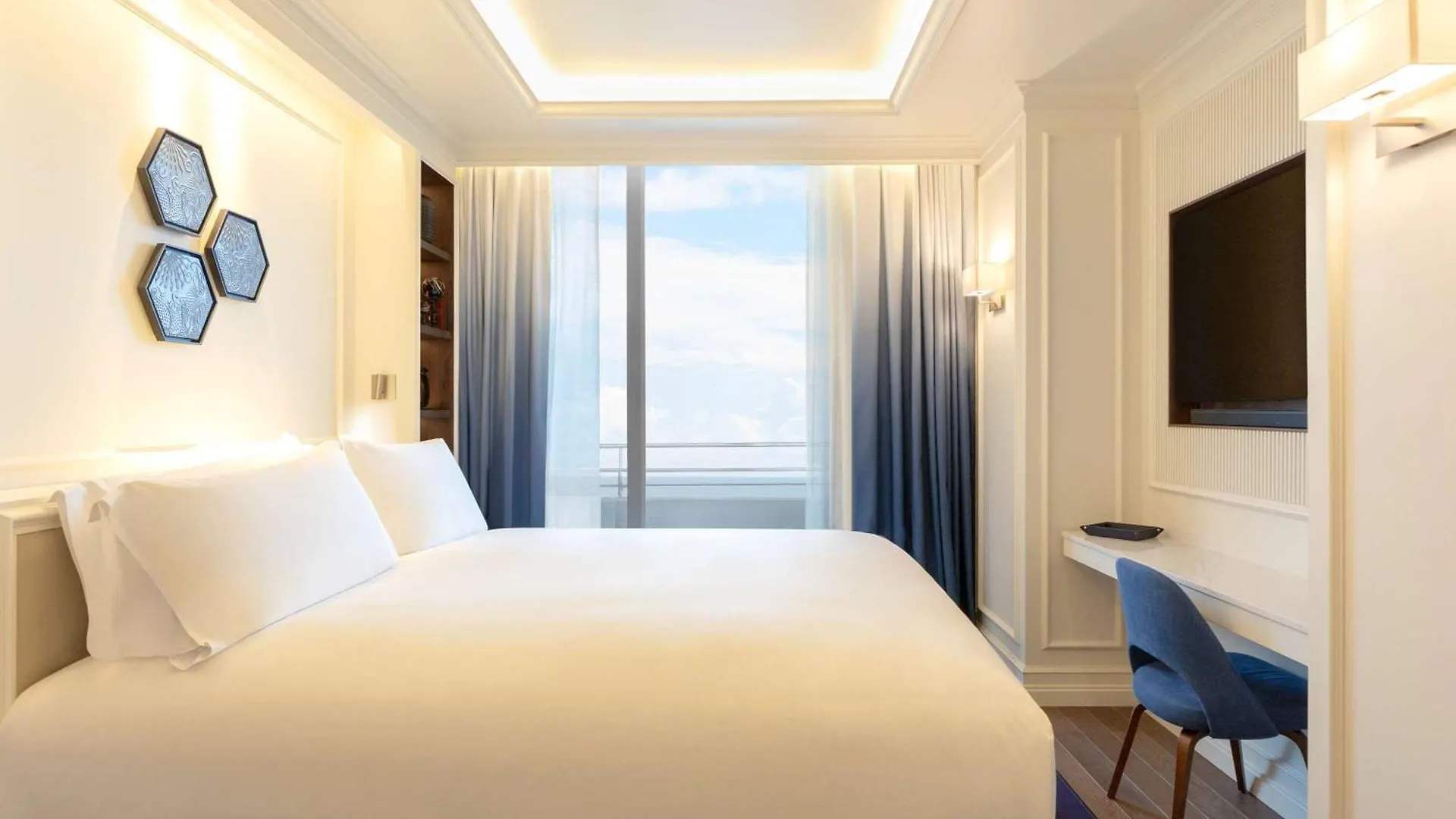 Sofitel Barcelona Skipper 5*,