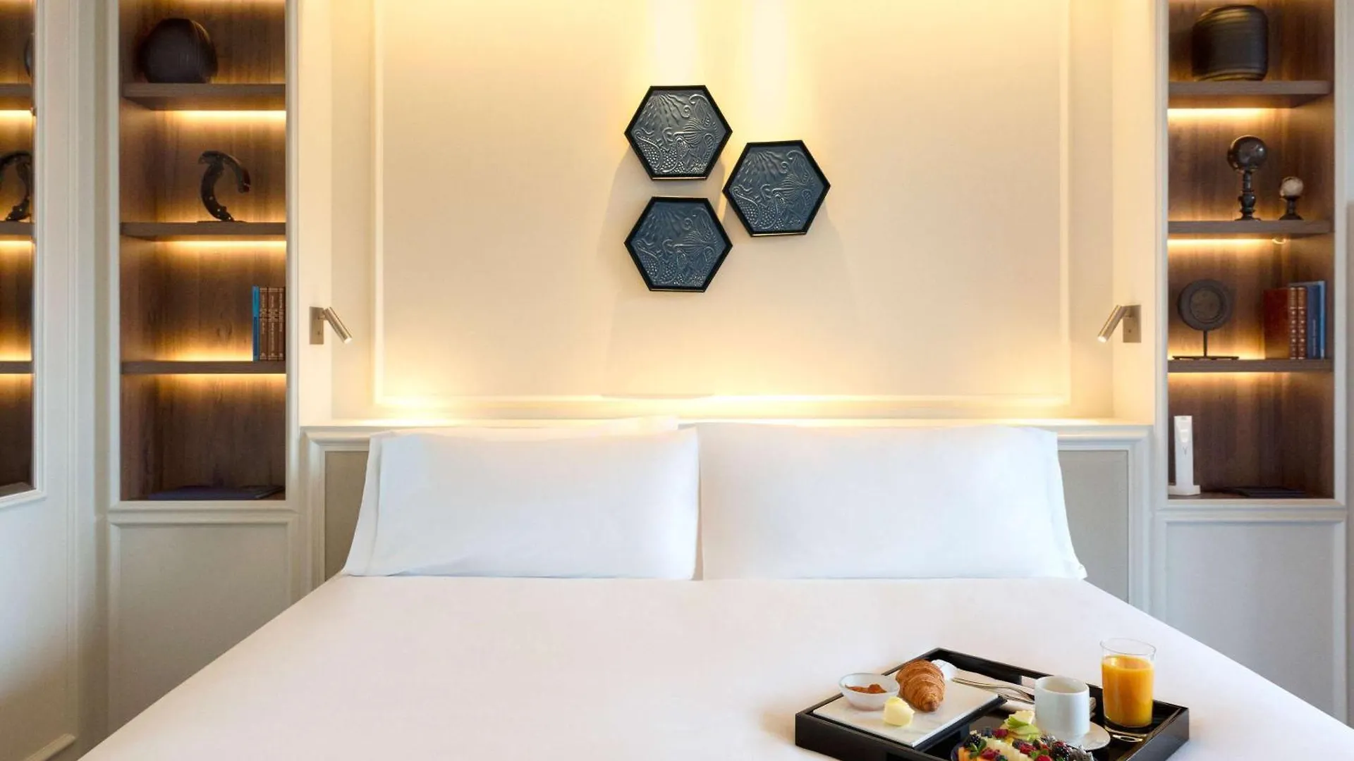 ***** Hotel Sofitel Barcelona Skipper Spain