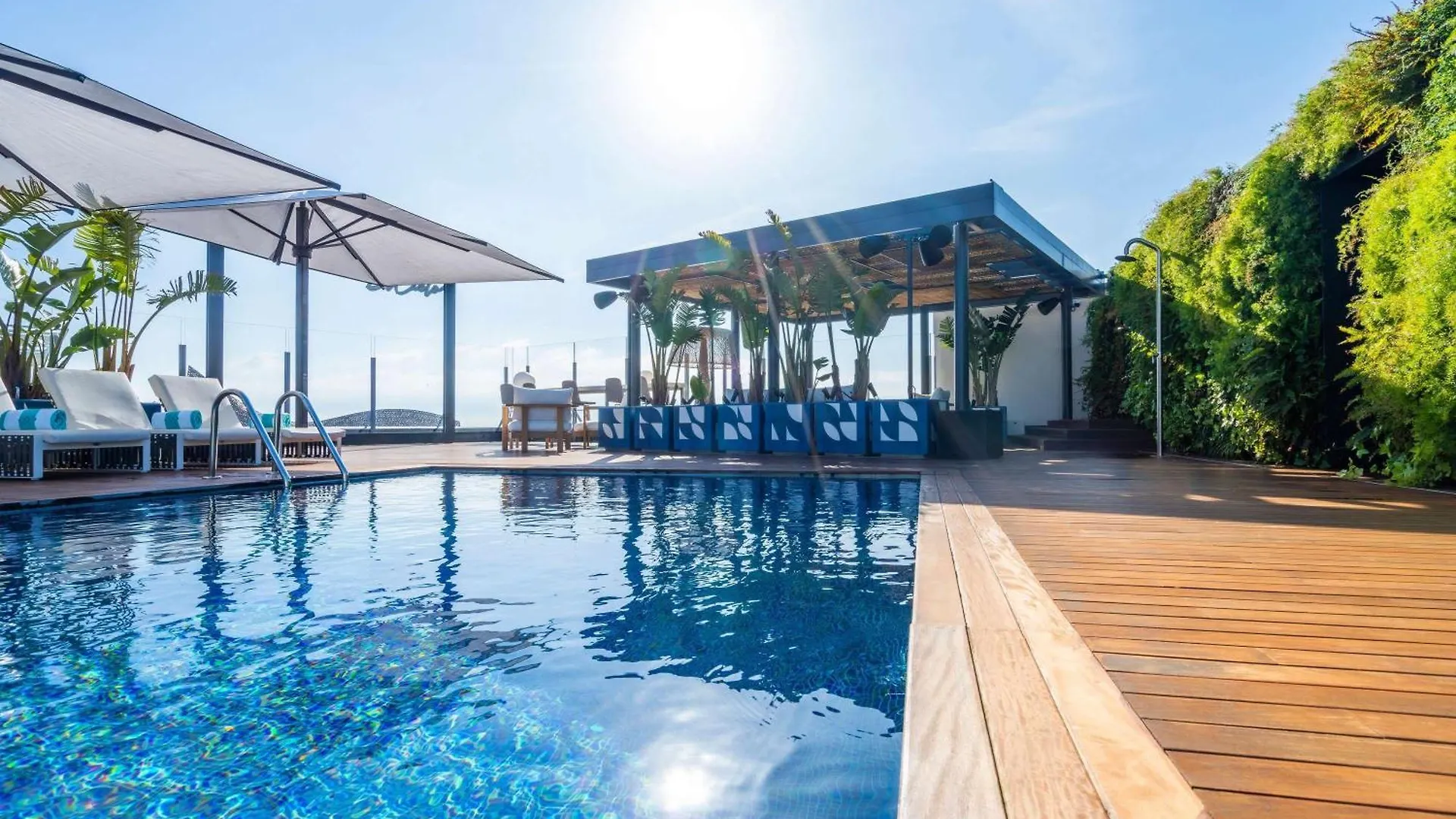 Sofitel Barcelona Skipper location