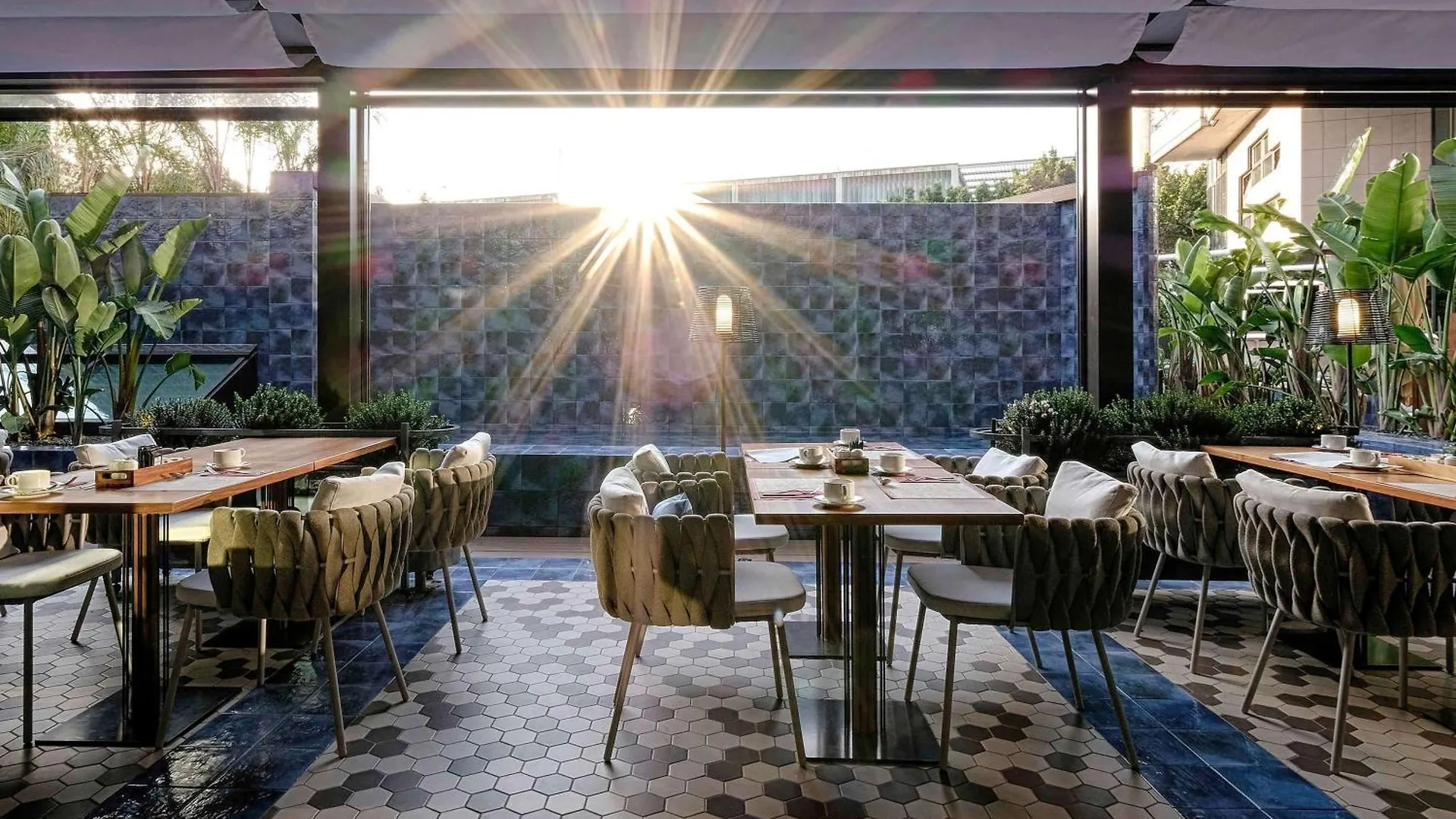***** Hotel Sofitel Barcelona Skipper Hiszpania